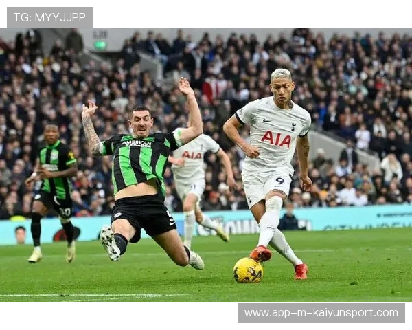 布莱顿中前场换位频繁