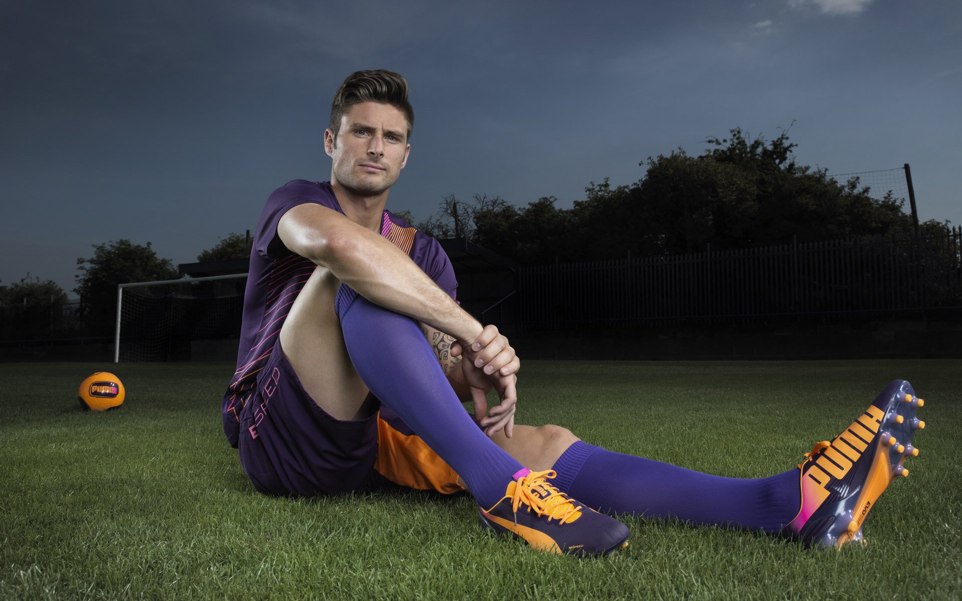 开云体育足球-足球联赛战术创新助力球队突破,足球创新玩法