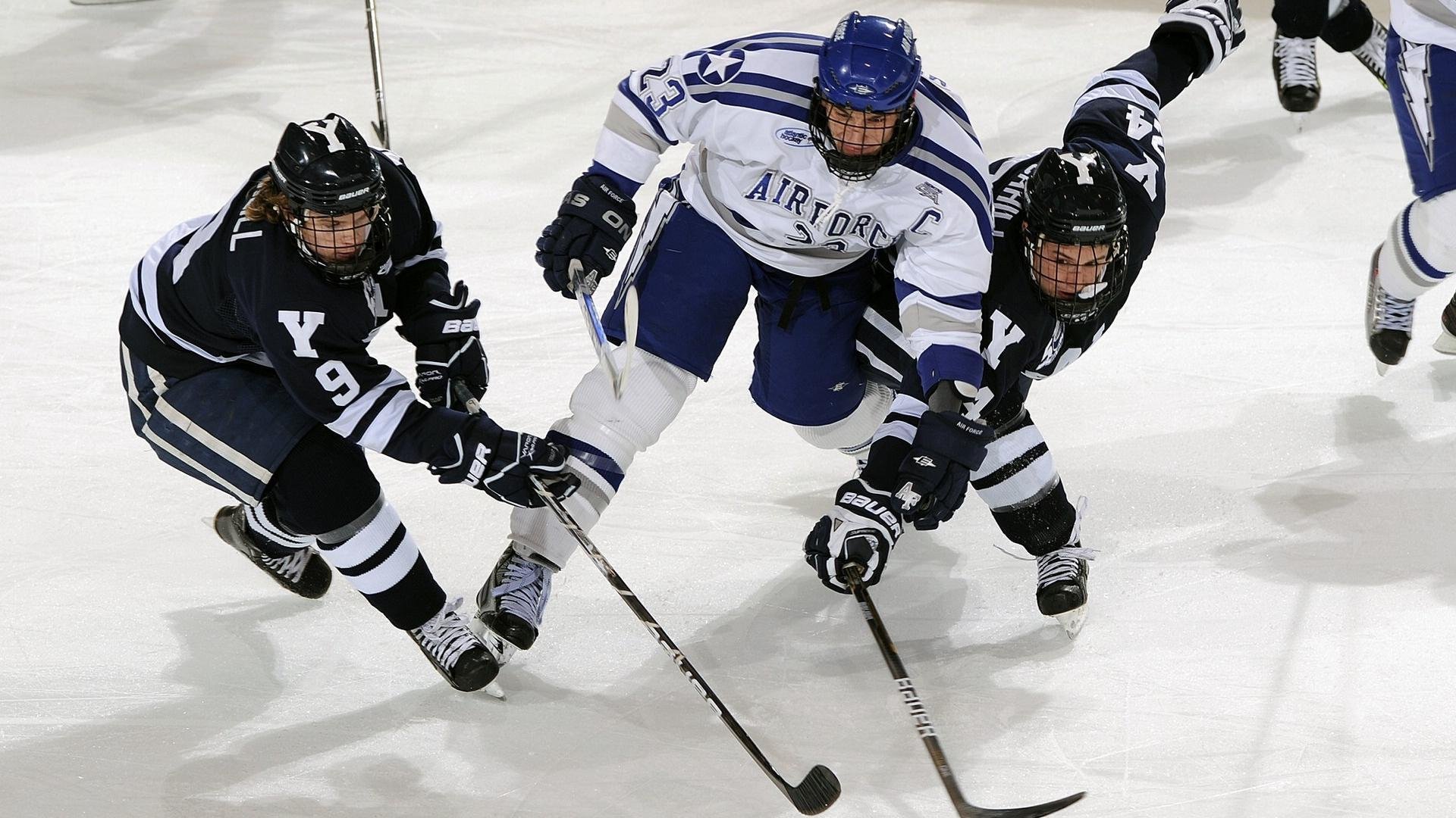 开云体育官网在线-瑞·弗兰:全黑队进攻的“破局者”,突破后的进攻总能撕开对方防线